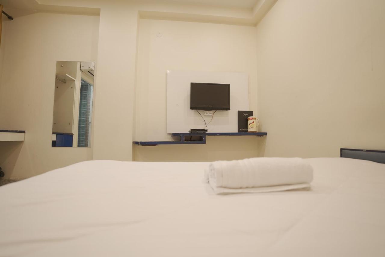Hotel Leo Continental New Delhi Exterior photo