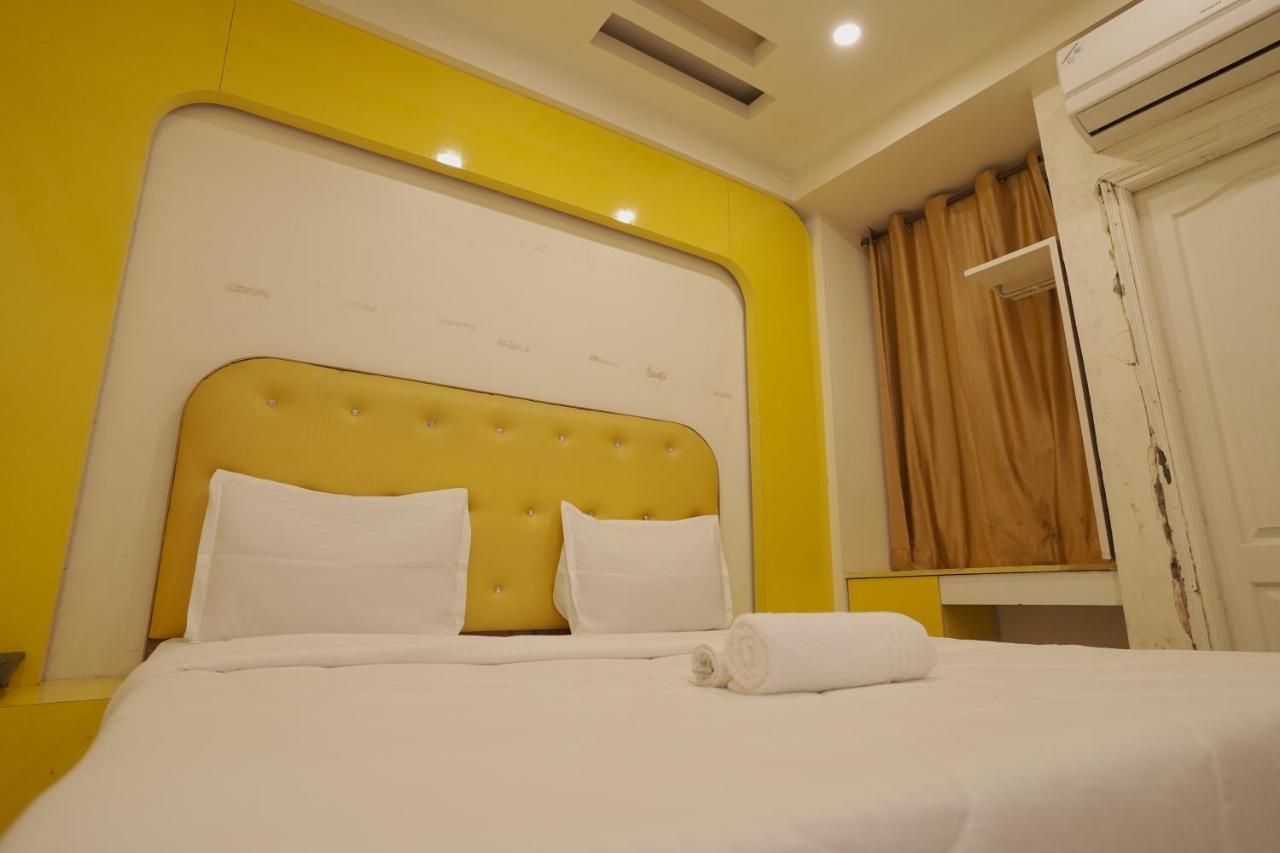 Hotel Leo Continental New Delhi Exterior photo